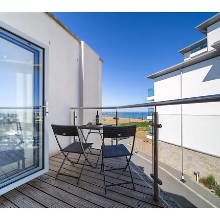 Apartament Modern Sea Views Private Parking